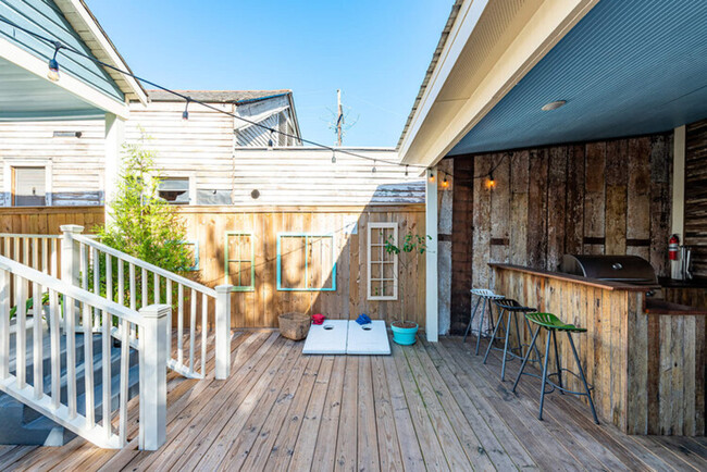 Building Photo - 4848 Tchoupitoulas St