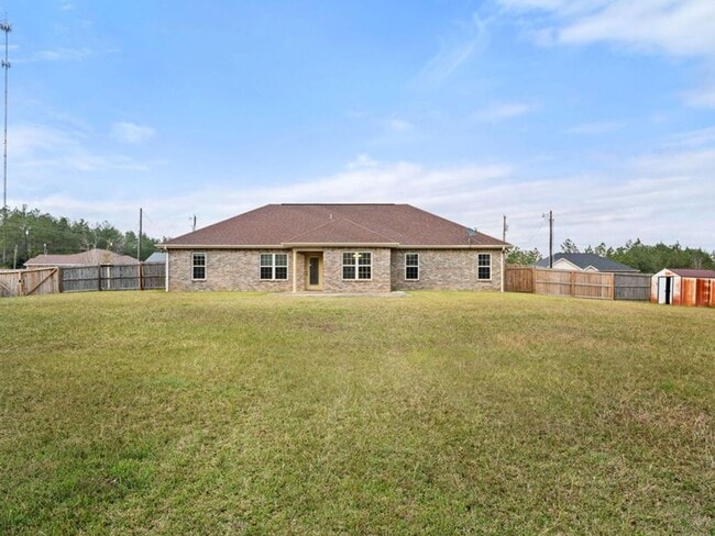 Building Photo - 102 Antler Cir