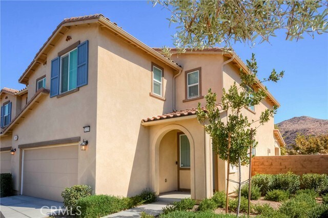 Foto principal - 24218 Hillcrest Dr