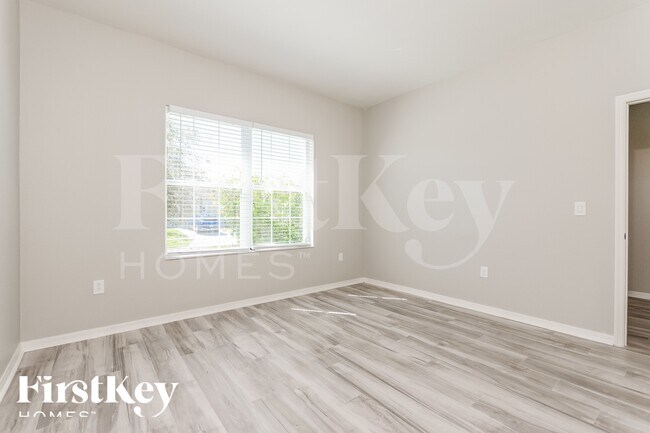 Foto del edificio - 533 Interlock St