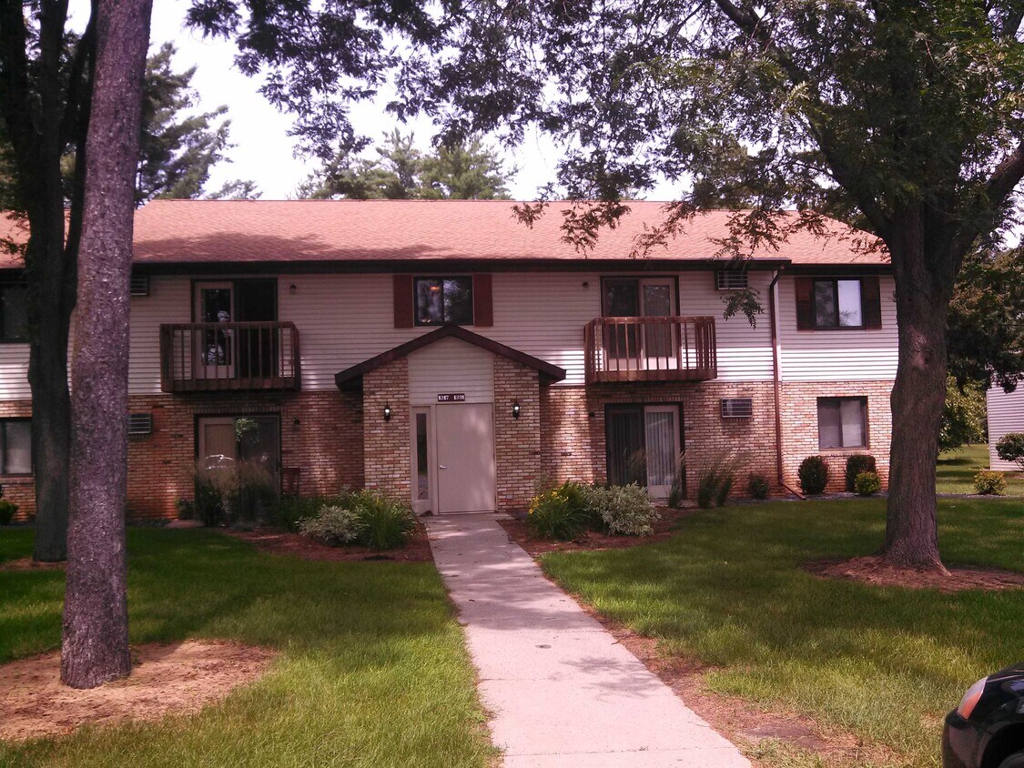 Primary Photo - 1223 N Forest Ln