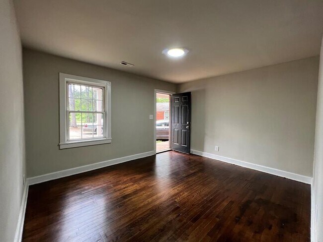 Building Photo - 2634 Druid Hls Wy