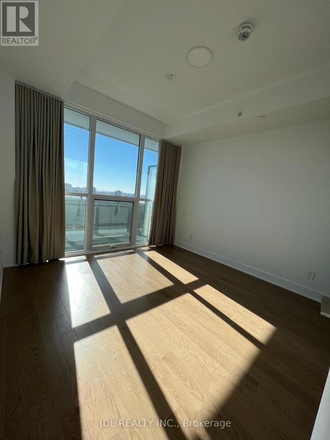 Photo du bâtiment - 181 Bedford Rd