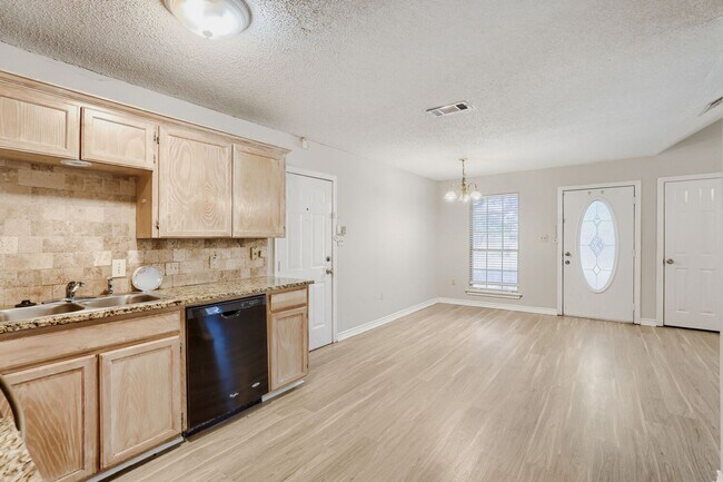 Foto del edificio - 316 Peachtree Ln