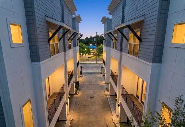 Foto del edificio - 903 Quitman St