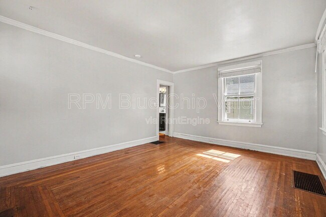 Foto del edificio - 3124 Auten Ave