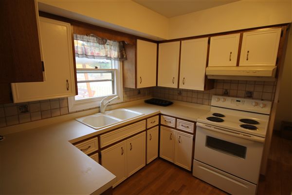 Building Photo - 4556 8th Ave SW