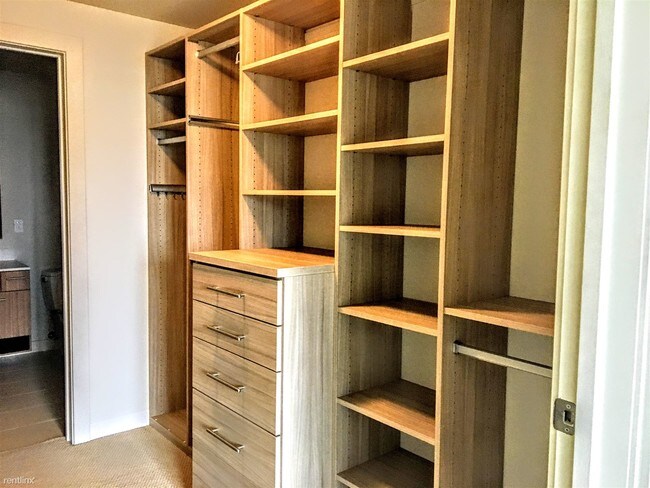 Foto del edificio - 1 br, 1 bath Apartment - 1 Stuart St # 1O