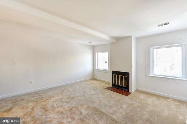 Foto del edificio - 2441 18th St NW