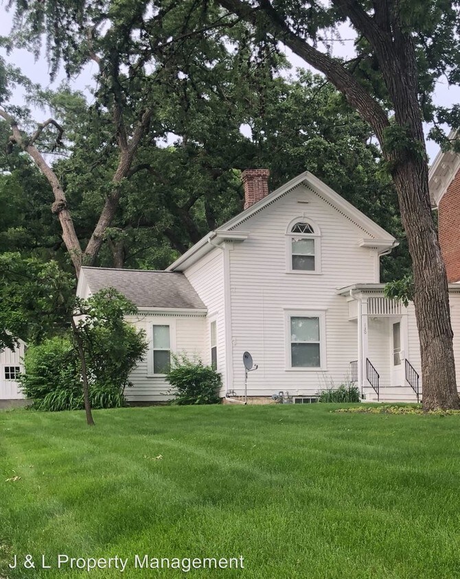 130 Winona St SE, Chatfield, MN 55923 House Rental in Chatfield, MN