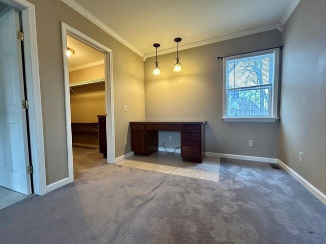 Building Photo - 45 Cintra Ln W