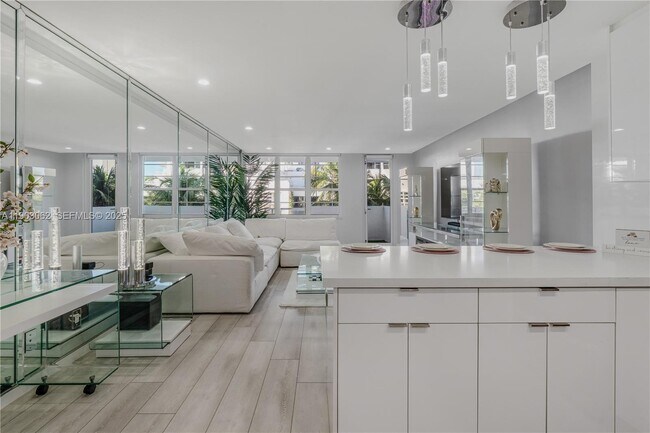 Foto del edificio - 100 Lincoln Rd