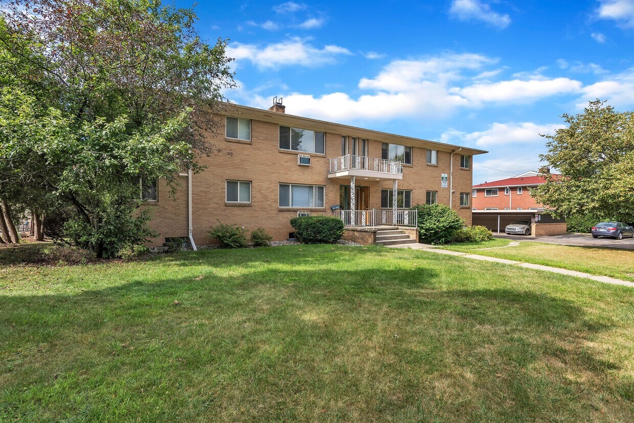 Foto del edificio - Old Canton Lane (Hodge Apartments, LLC)
