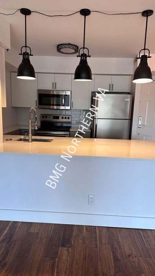 Building Photo - 1200 Braddock Pl