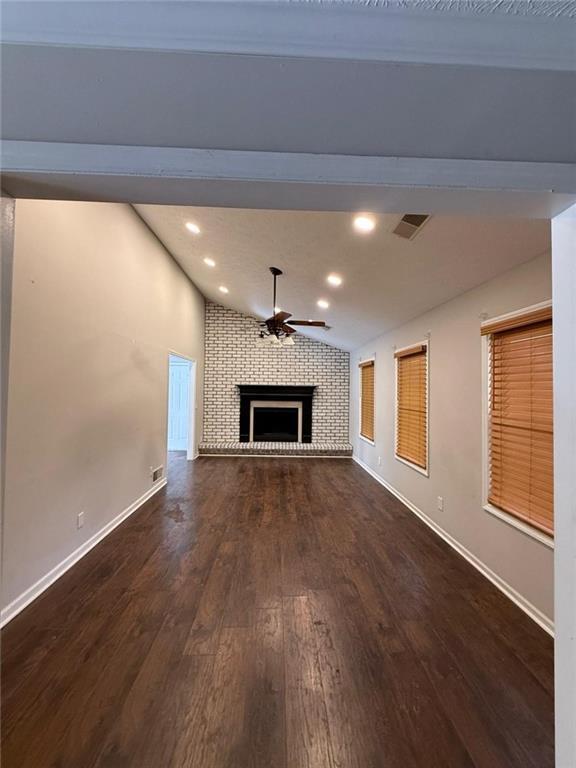 Foto del edificio - 180 Farm Ln