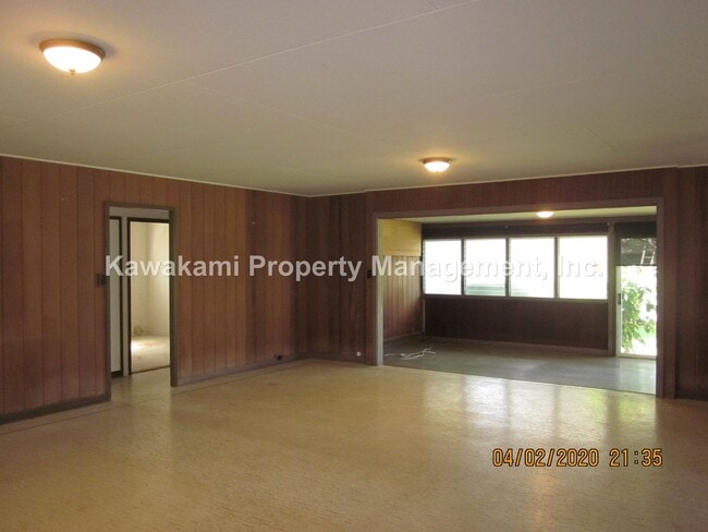 Building Photo - 5537 Haleola St
