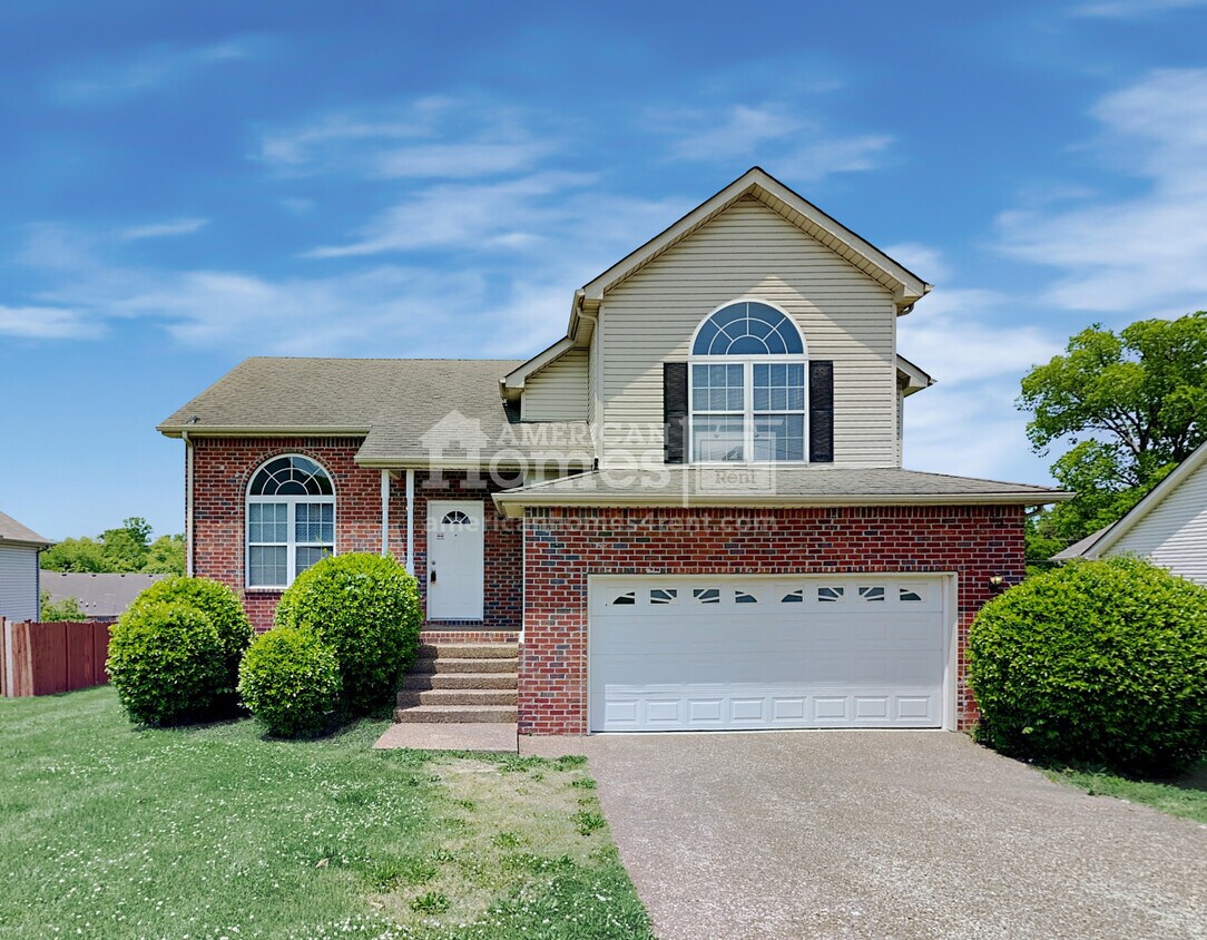 6135 Steve Scarlett Place House Rental in La Vergne, TN