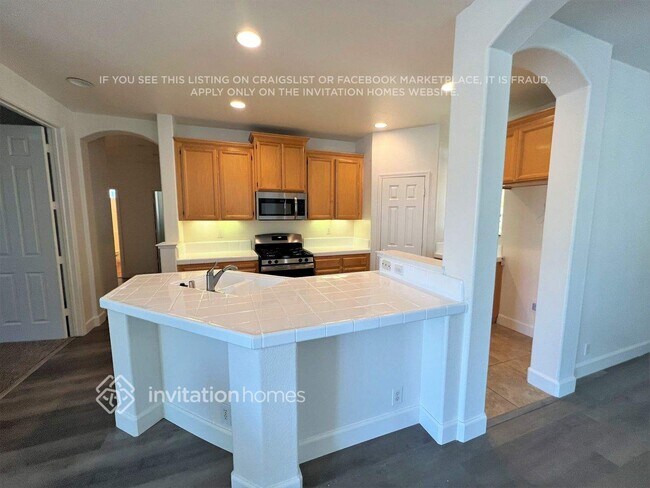 Foto del edificio - 5543 Ridgepoint Dr