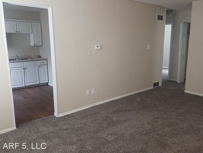 Foto del edificio - 2 br, 1 bath House - 4766 Woodend Avenue
