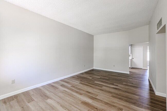 Foto del edificio - Adorable 2 bedroom, 2 bathroom