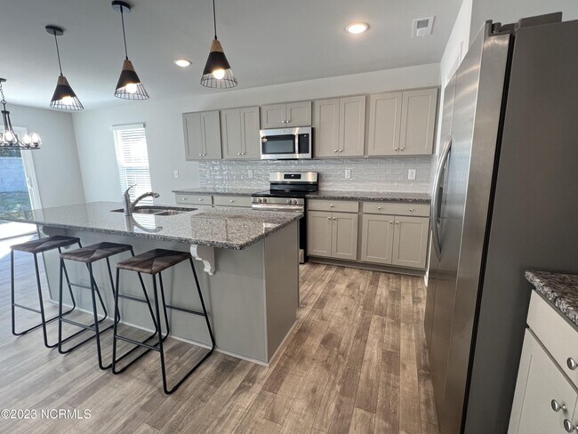 Foto del edificio - 751 Conductor Ct