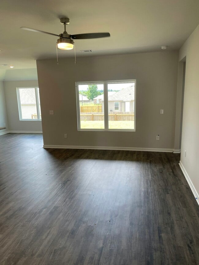 Building Photo - 2381 Bobwhite Dr