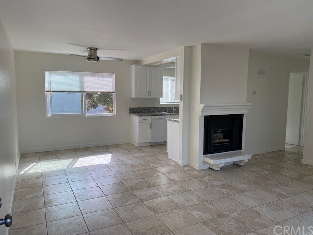 Primary Photo - 8112 Major Cir