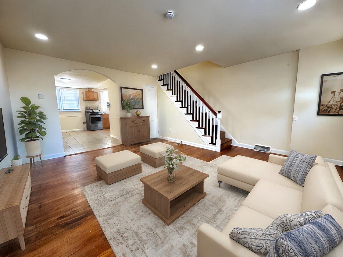 Foto principal - 6053 Frontenac St