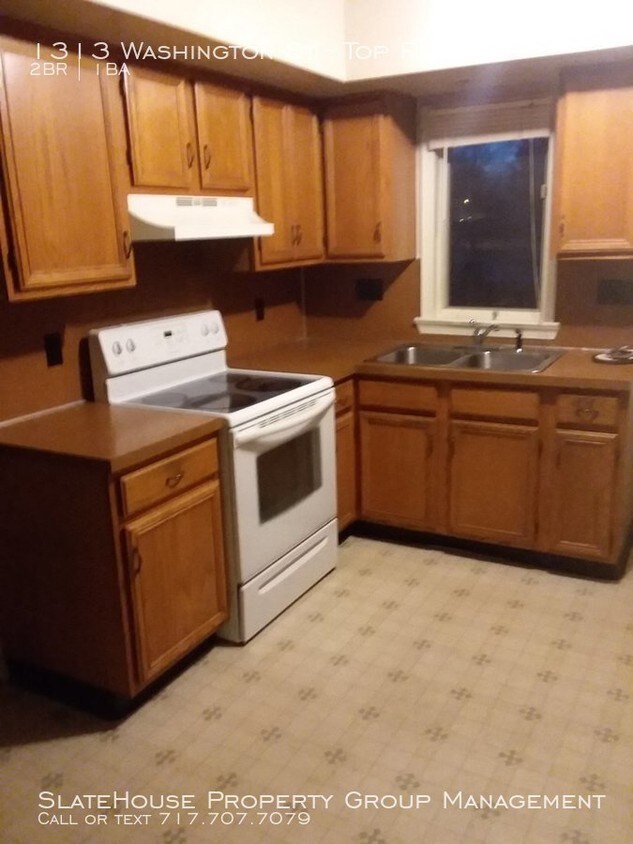 Primary Photo - 2 Bedroom apartment on 2nd floor