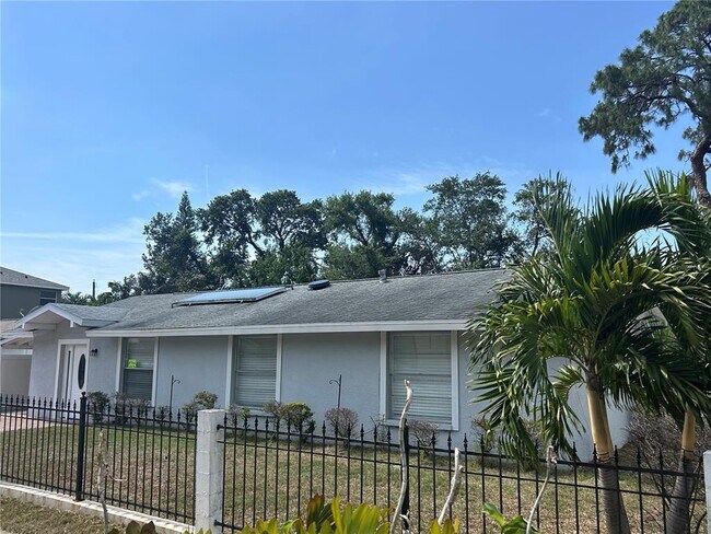 Foto del edificio - 2819 W Bay Haven Dr