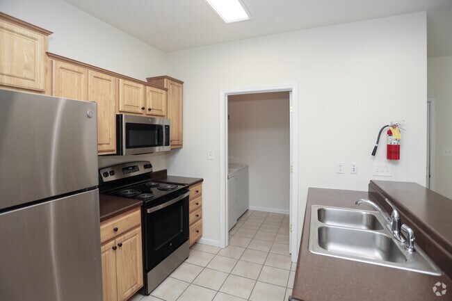 1HAB, 1BA - 587 ft² - Forest Ridge