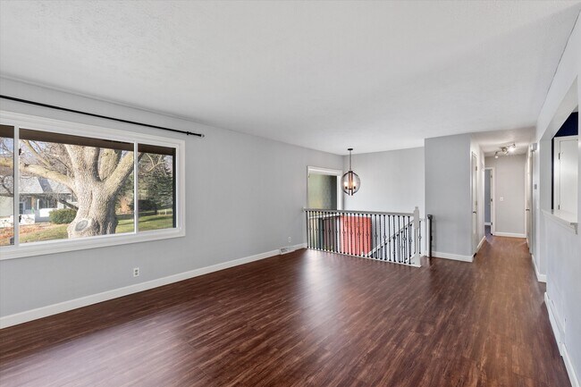 Foto del edificio - 2519 N 98th Ave