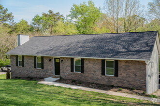 Building Photo - 1142 Paradise Dr