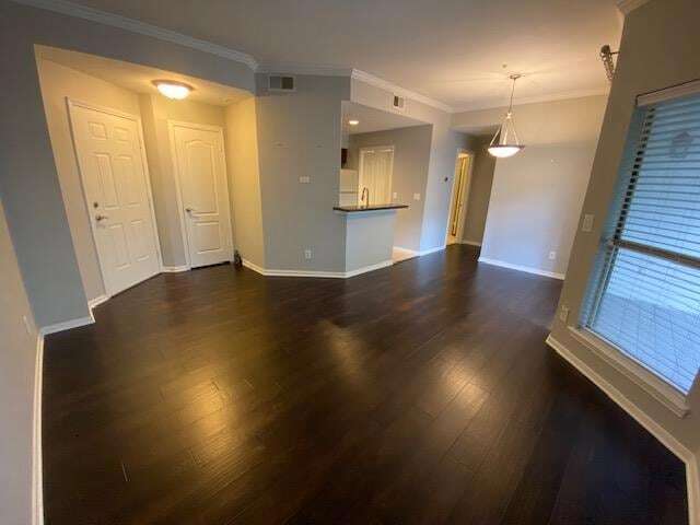 Building Photo - 6000-10 Shepherd Mountain Cove