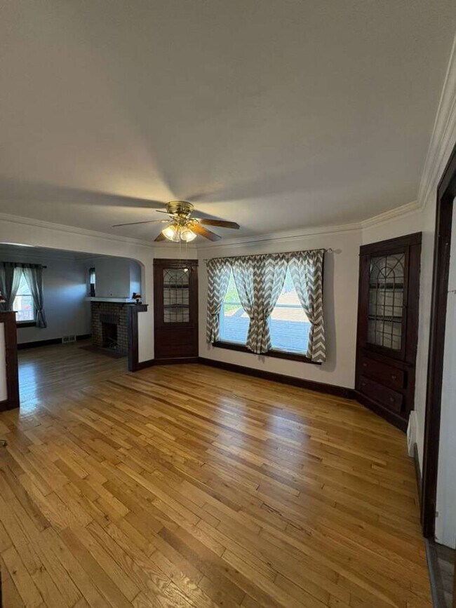 Foto del edificio - 5406-5408 Merkle Ave, Parma OH 44129