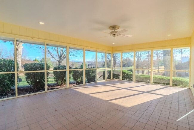 Building Photo - 218 Baltusrol Rd