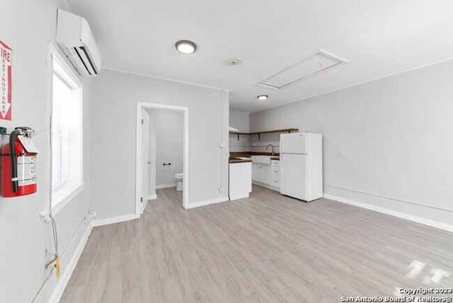 Foto del edificio - Studio Apartment located in Denver Heights