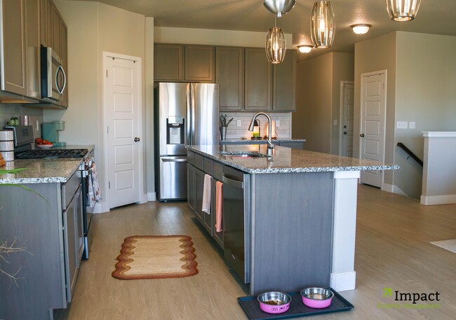 Building Photo - 12628 Enclave Scenic Dr