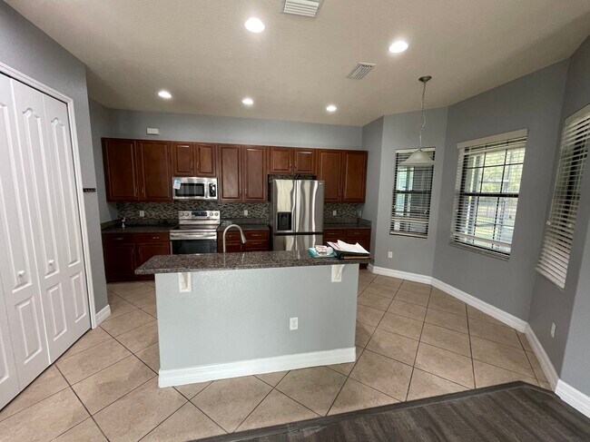 Foto del edificio - 10802 Willow Ridge Loop