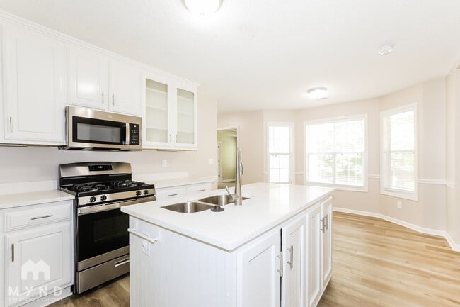 Foto del edificio - 283 Hunters Chase