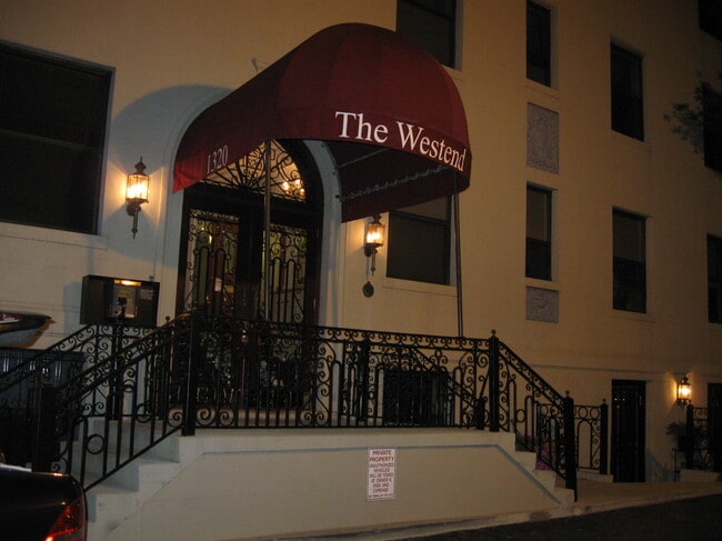 Building Photo - 1320 21st St NW