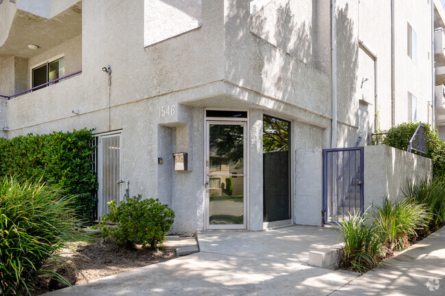 Front Entrance - 1546 Camden Ave