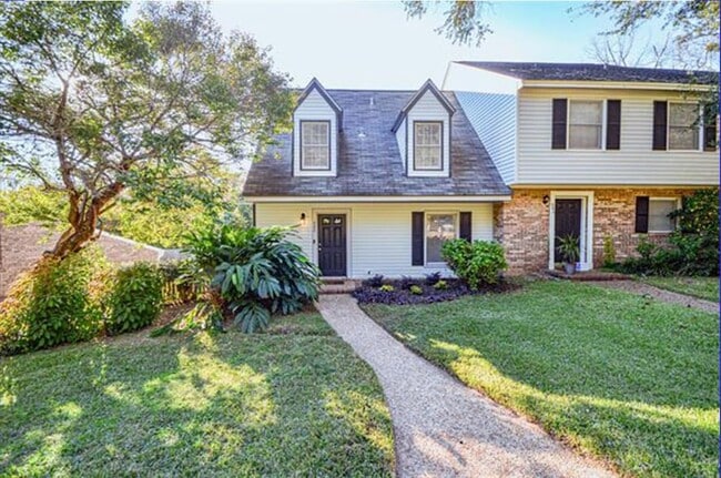 Photo - 980 Marys Dr Townhome