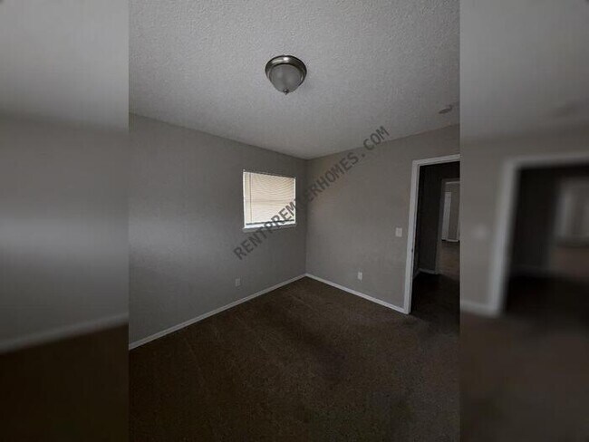 Foto del edificio - 1801 Edwards Ave