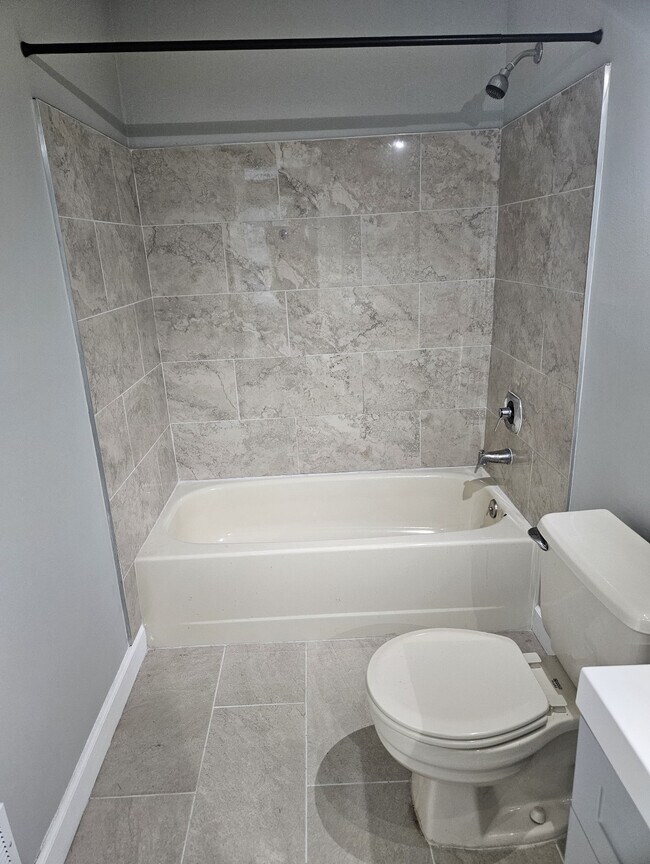 Baño secundario - 53 Juniper Way