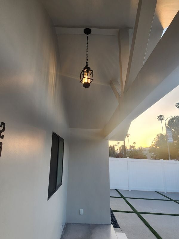 Foto del edificio - 20522 Sherman Way