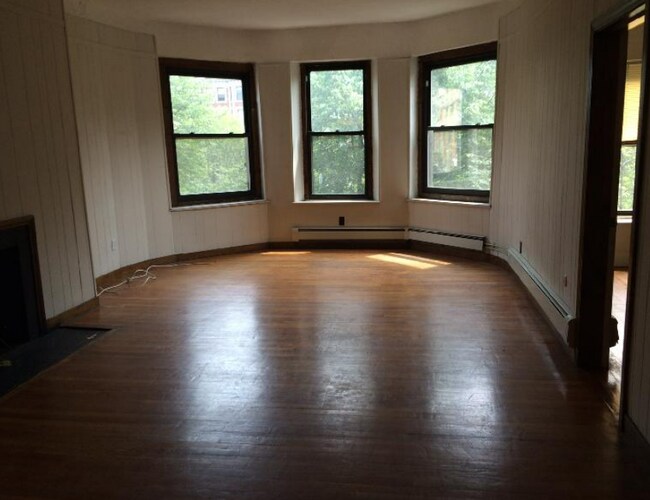 Foto del edificio - 469 Commonwealth Ave