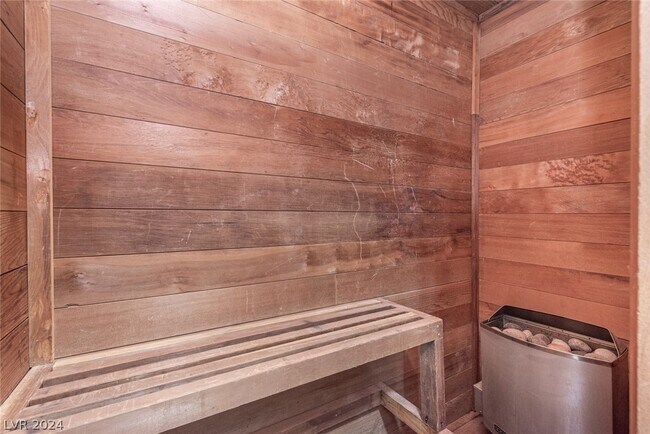 Building Photo - 3947 Visby Ln