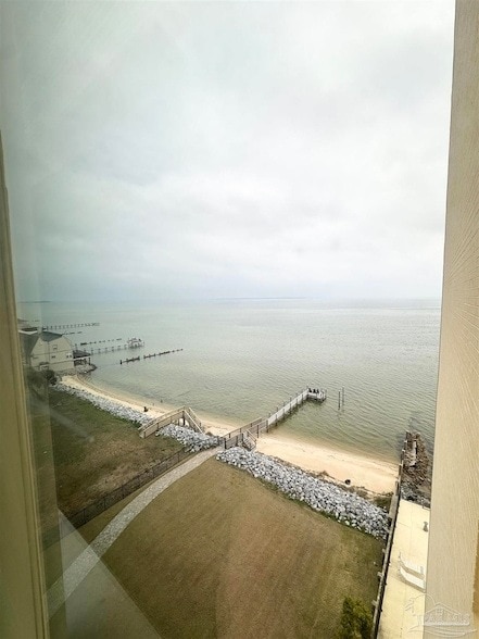 Building Photo - 825 Bayshore Dr