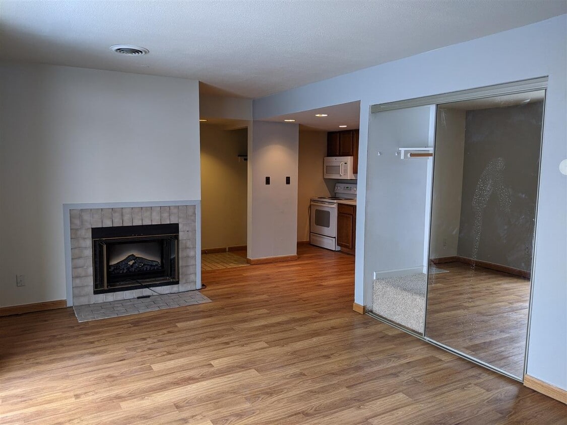 Primary Photo - 509 D'onofrio Dr